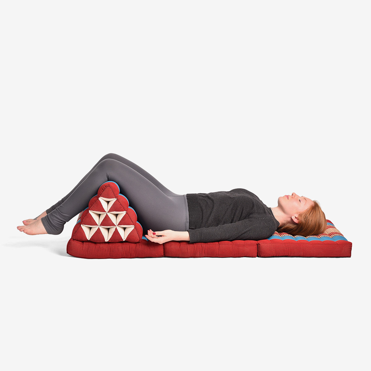 Zafuko Large Foldable Meditation and Yoga Cushion - Red/Blue